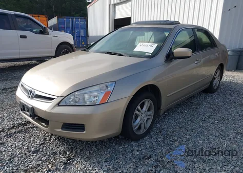 2007 Honda Accord 2.4 Ex z USA, uszkodzony, nr VIN 1HGCM568X7A172201